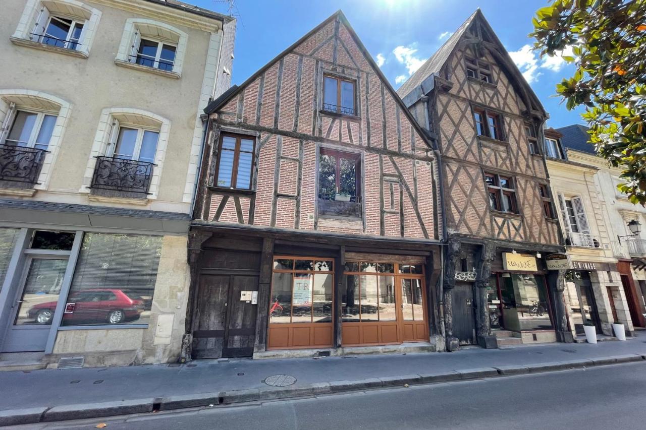 トゥールLe Chambord Beautiful Half-Timbered House With Terraceアパートメント エクステリア 写真